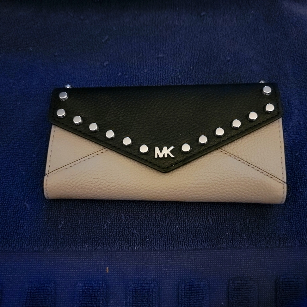 Michael Kors Leather Wallet